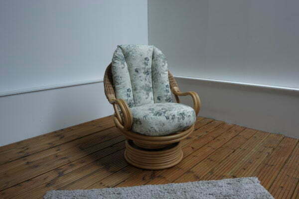 swivel rocker chair deluxe light oak in dove