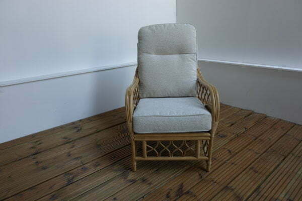 oslo chair in mesh beige
