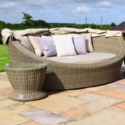 windemere outdoor rattan daybed with 2 side tables